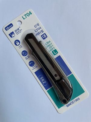 주문 알루미늄 합금 손잡이 중량 용도 칼 18mm SK2 강철 블레이드와 함께 온라인 제조