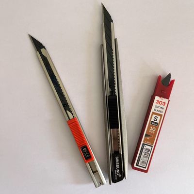 주문 0.38mm 두께 9mm 절단 블레이드 SK2 고 탄소 강철으로 만든 무거운 용량 절단 온라인 제조