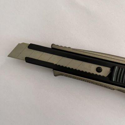 알루미늄 SK2 블레이드와 다목적 18mm 스냅 칼