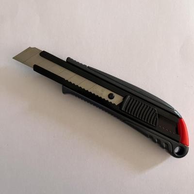 18mm 절단 칼은 사용에 따라 다양합니다