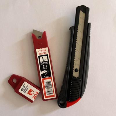 0.4mm 두께 18mm 칼날, 대부분의 칼에 적합, 8개 세그먼트