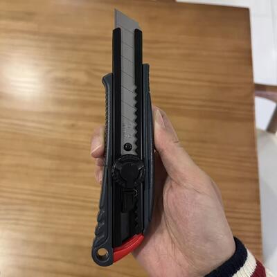 알루미늄 손잡이 18mm 용도 칼 고탄소 강철 블레이드 16045mm 작업실 및 건설용 필수 절단 도구